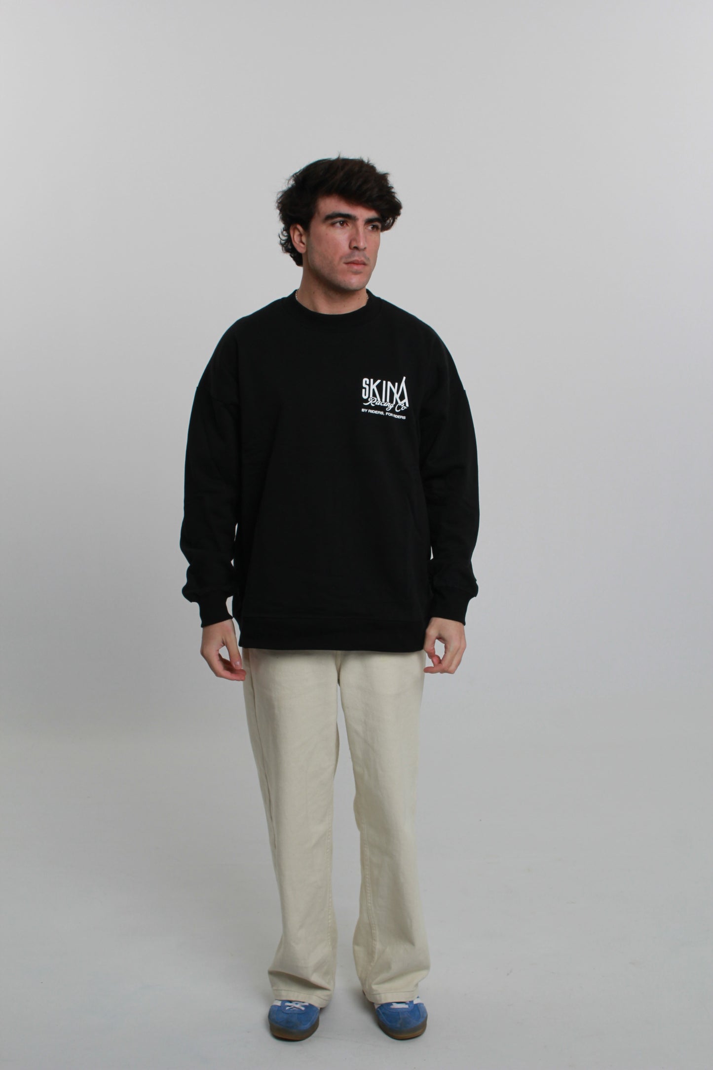 CREWNECK BLACK